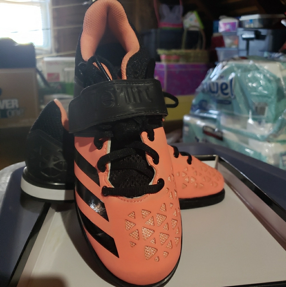 Adidas lifters